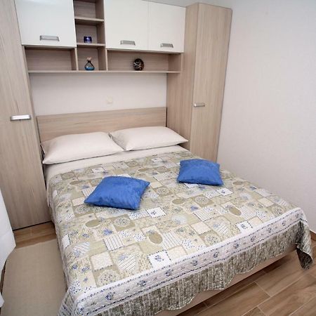 Apartamento Apartman Fantasy Trogir Exterior foto