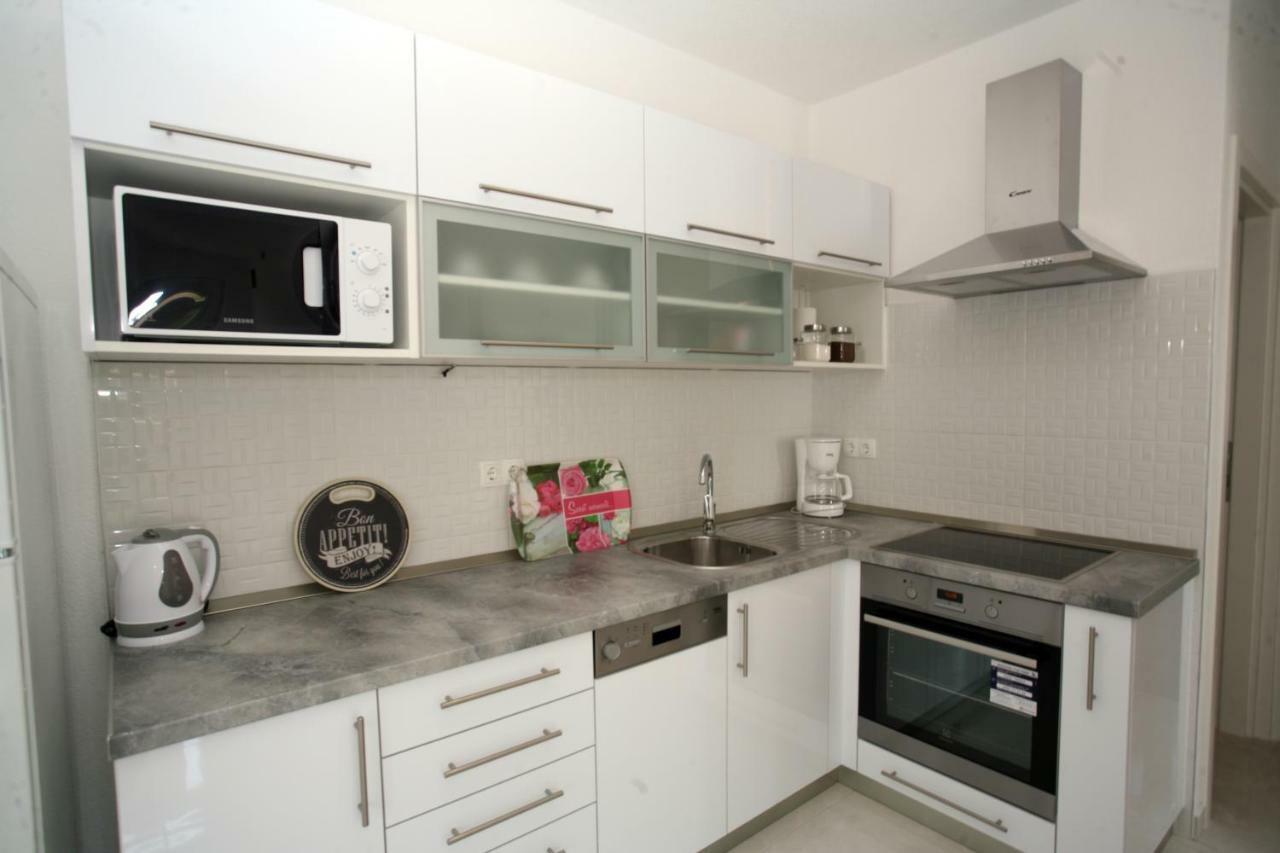 Apartamento Apartman Fantasy Trogir Exterior foto