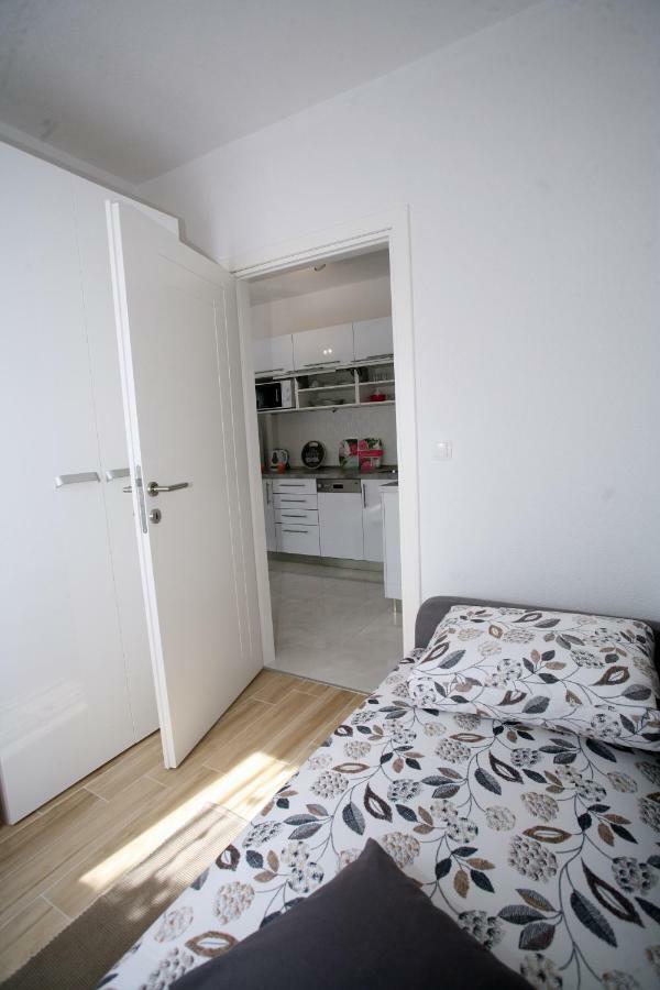 Apartamento Apartman Fantasy Trogir Exterior foto