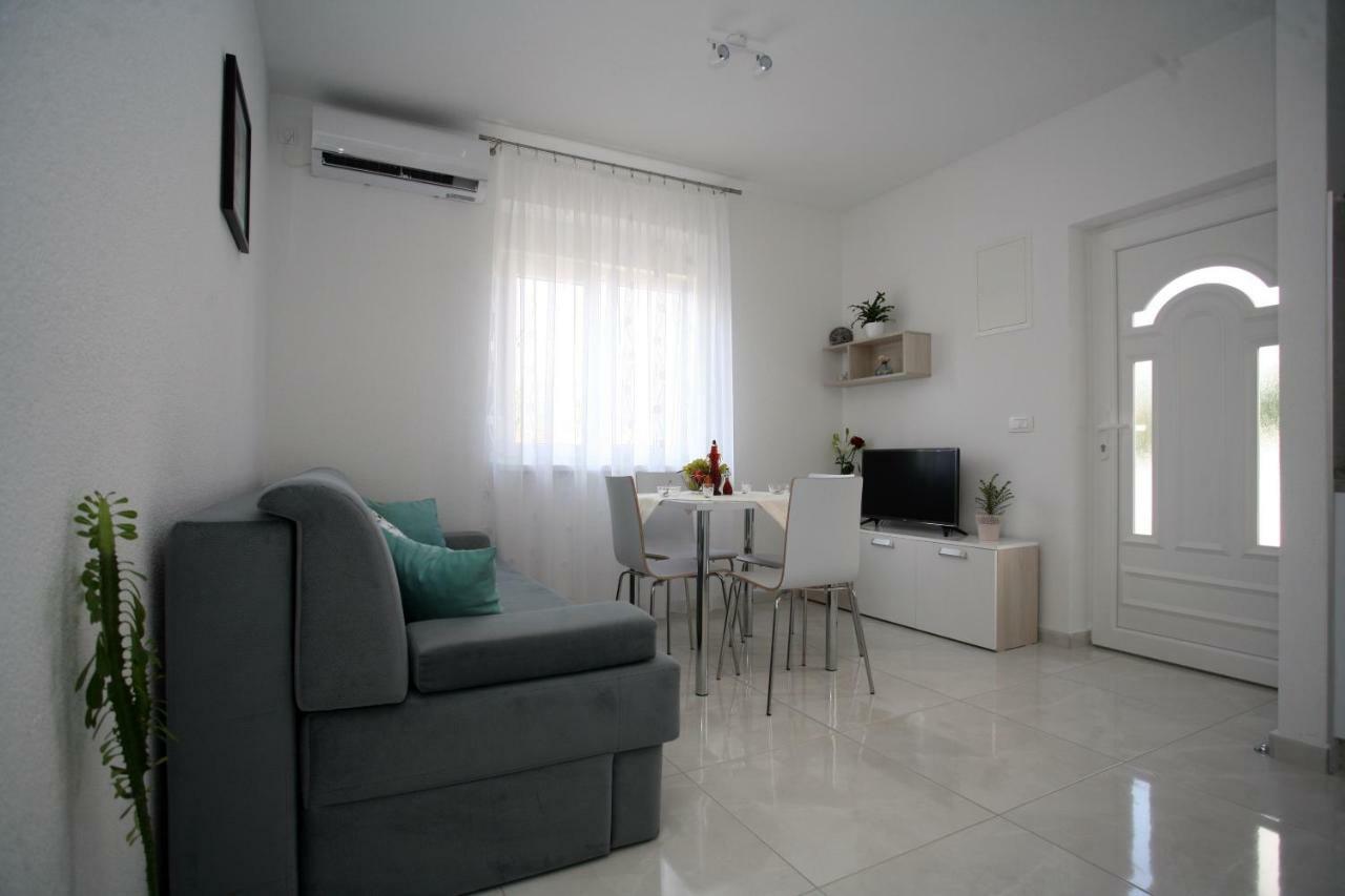 Apartamento Apartman Fantasy Trogir Exterior foto
